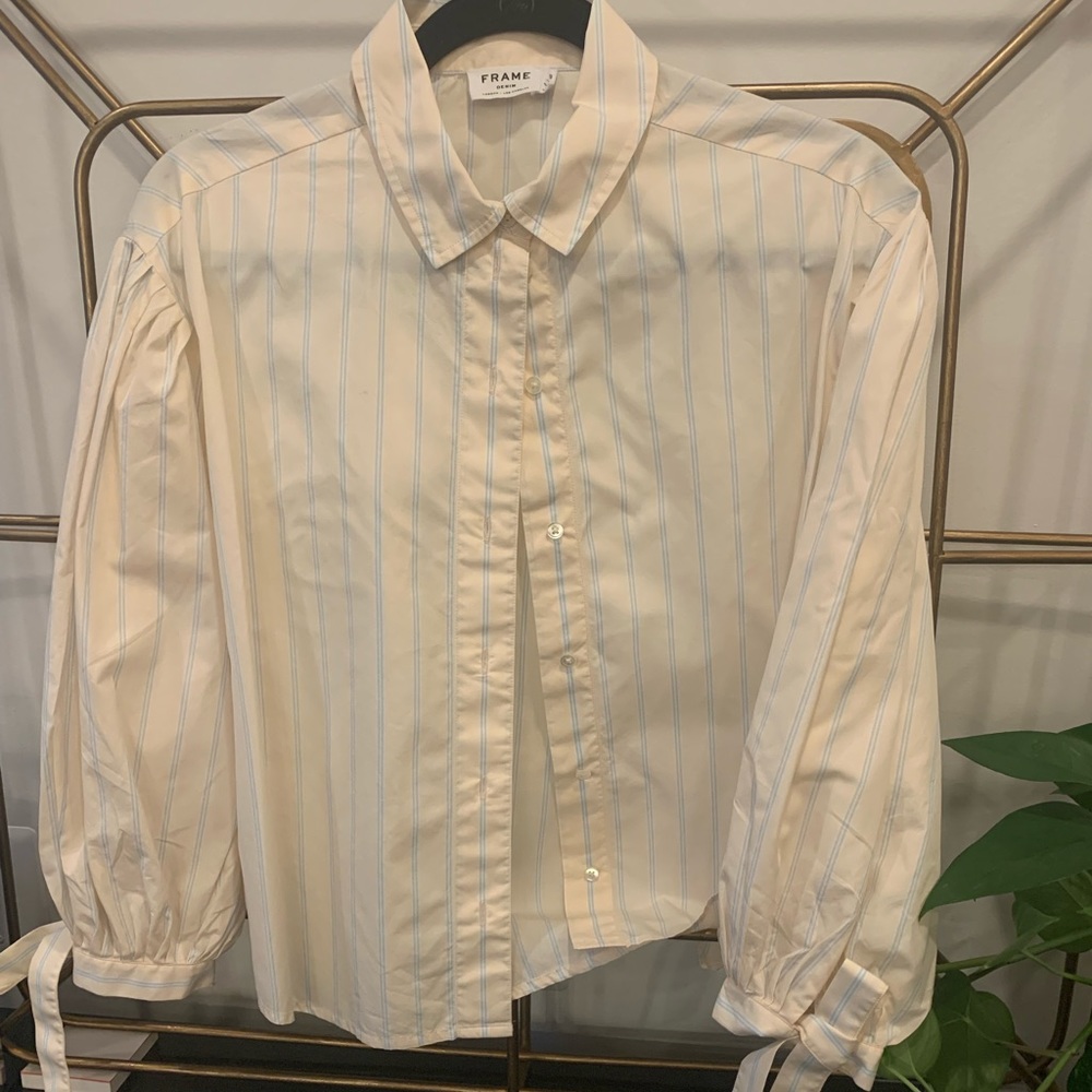 FRAME Button-down Top—with style
